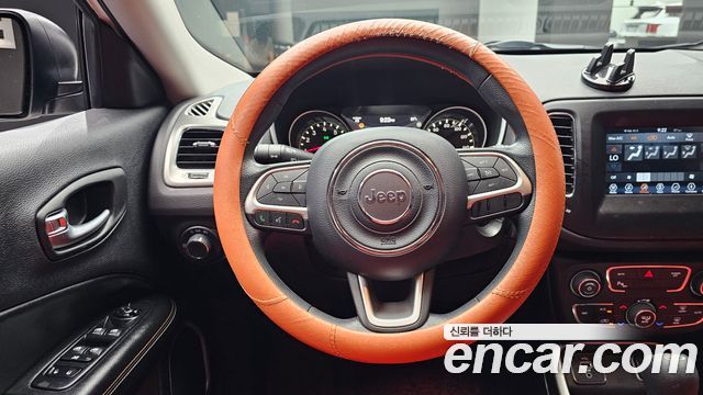 Jeep Compass (II) 2,4 Sport 2WD 2018 — фото 13