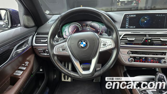 BMW 7 Series (G11) 740d xDrive M Sport 2017 — фото 13