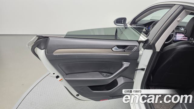 Volkswagen Arteon 2.0 TDI Presige 4Motion 2020 — фото 25
