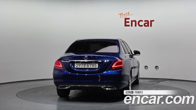 Mercedes-Benz C-Class (W205) C220 d Avantgarde 2019 — фото 4