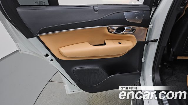 Volvo XC90 (II) B6 Ultimate Bright 2023 — фото 25