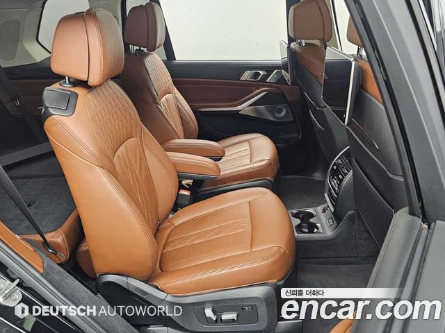 BMW X7 (G07) xDrive 40i Design Pure Excellence 6-Seater 2021 — фото 16