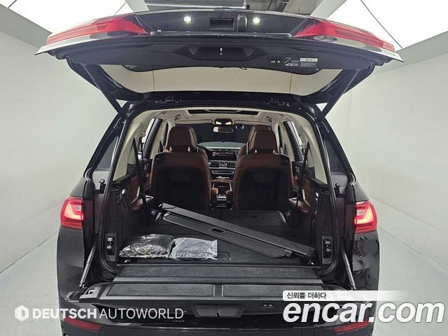 BMW X7 (G07) xDrive 40i Design Pure Excellence 6-Seater 2021 — фото 23