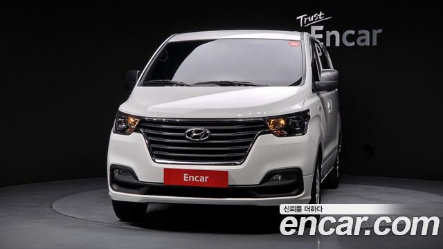 Hyundai Grand Starex Van 5-Seater Smart 2021 — фото 3