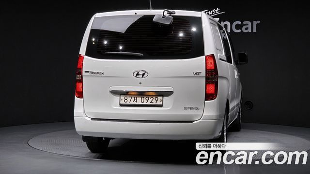 Hyundai Grand Starex Van 5-Seater Smart 2021 — фото 4