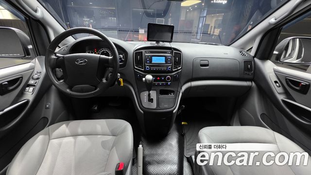 Hyundai Grand Starex Van 5-Seater Smart 2021 — фото 7