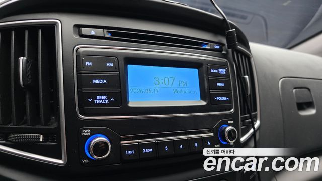 Hyundai Grand Starex Van 5-Seater Smart 2021 — фото 15