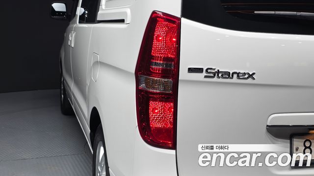 Hyundai Grand Starex Van 5-Seater Smart 2021 — фото 23