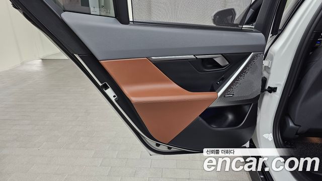 BMW 5 Series (G60) 530i xDrive M Sport 2025 — фото 25