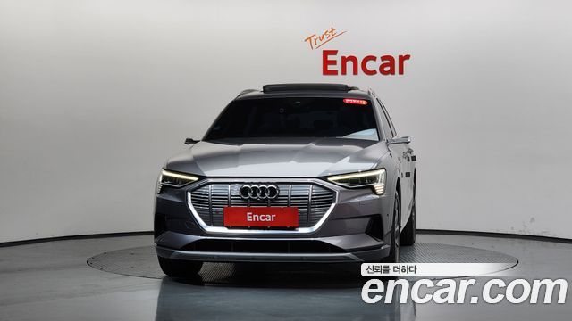 Audi e-tron 55 Quattro 2020 — фото 3