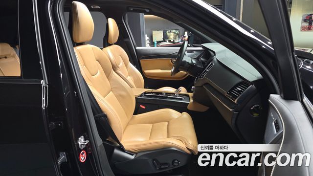 Volvo XC90 (II) T8 Inscription Hybird 2021 — фото 15