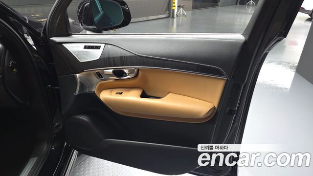 Volvo XC90 (II) T8 Inscription Hybird 2021 — фото 30