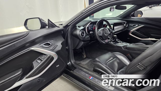Chevrolet Camaro SS 6.2 V8 2018 — фото 10