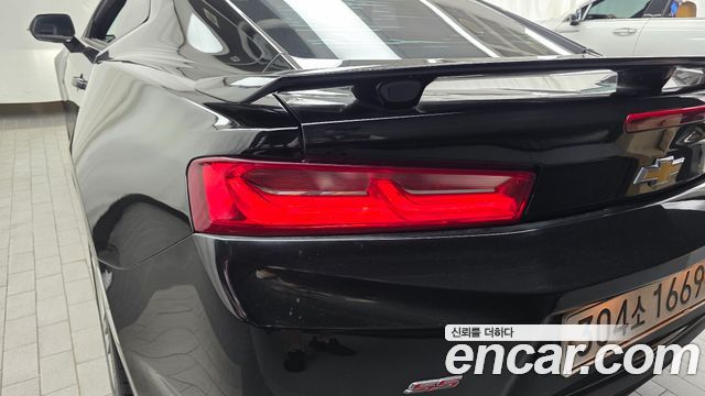 Chevrolet Camaro SS 6.2 V8 2018 — фото 29