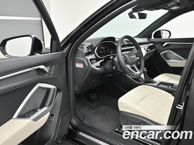 Audi Q3 (F3) 35 TDI Premium 2026 — фото 15