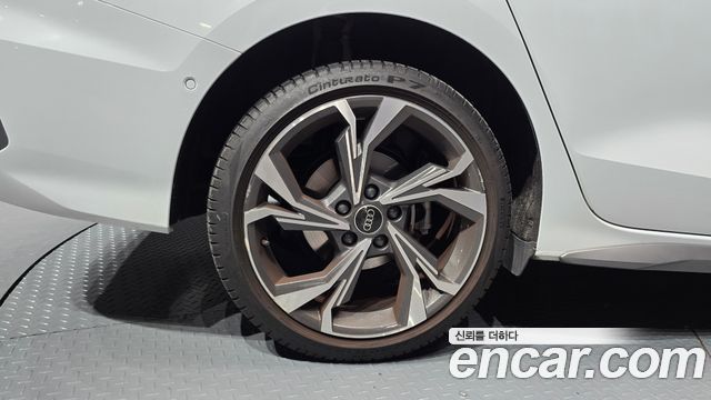 Audi A3 (8Y) 40 TFSI Premium 2023 — фото 5