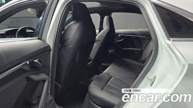 Audi A3 (8Y) 40 TFSI Premium 2023 — фото 12