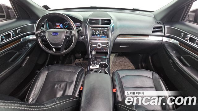 Ford Explorer 2.3 Limited 4WD 5th 2016 — фото 7