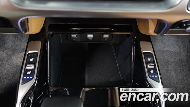 Kia Sorento (IV) Gasoline 2.5T 2WD Prestige 2022 — фото 18