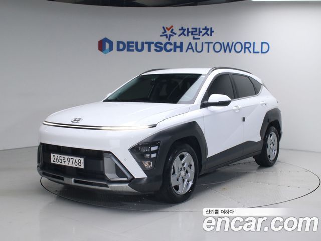Hyundai Kona (SX2) Gasoline 2.0 2WD Premium 2023 — фото 1