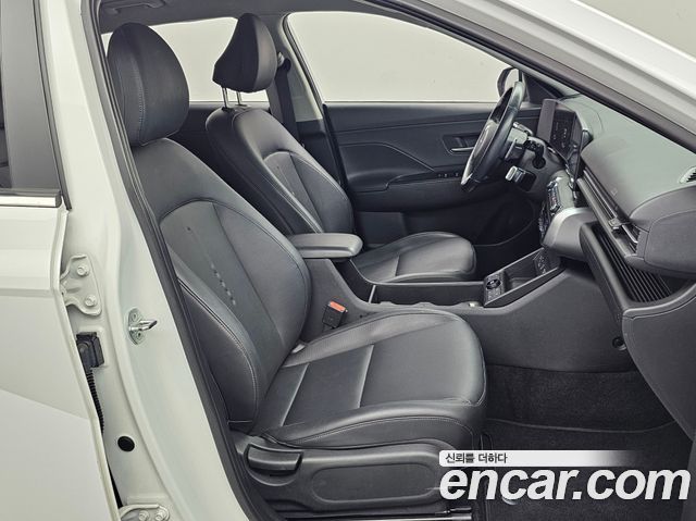 Hyundai Kona (SX2) Gasoline 2.0 2WD Premium 2023 — фото 10