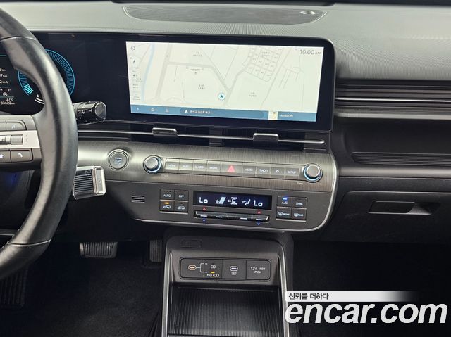 Hyundai Kona (SX2) Gasoline 2.0 2WD Premium 2023 — фото 18