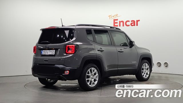Jeep Renegade 2.4 Limited 2021 — фото 2
