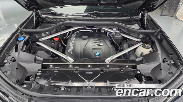BMW X7 (G07) xDrive 40i M Sport 6STR 2024 — фото 6