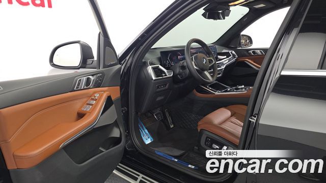 BMW X7 (G07) xDrive 40i M Sport 6STR 2024 — фото 10