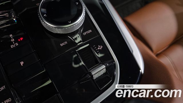 BMW X7 (G07) xDrive 40i M Sport 6STR 2024 — фото 17
