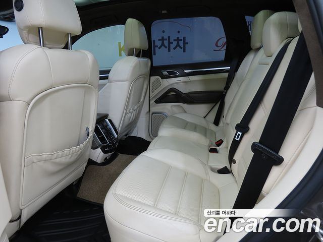 Porsche Cayenne 4.8 GTS 958 2013 — фото 7