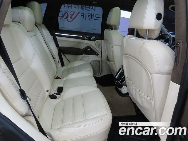Porsche Cayenne 4.8 GTS 958 2013 — фото 8