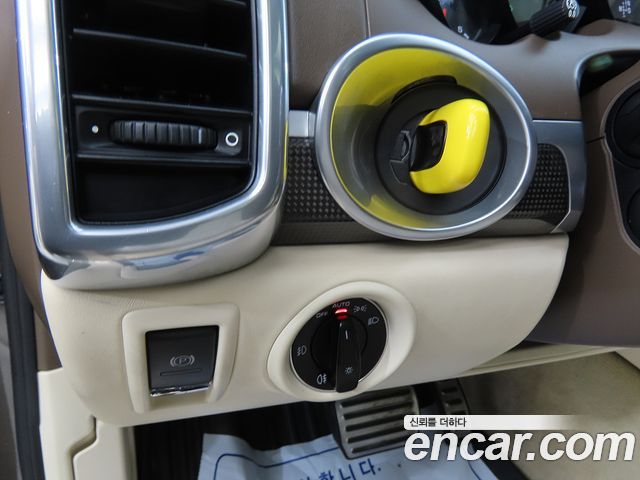 Porsche Cayenne 4.8 GTS 958 2013 — фото 10