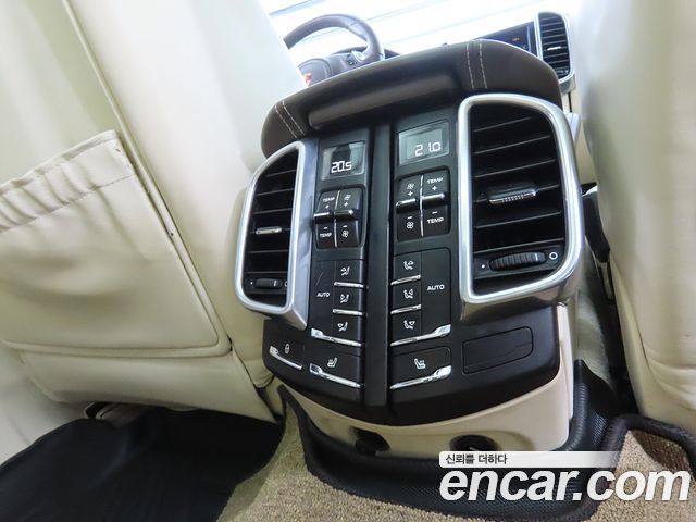 Porsche Cayenne 4.8 GTS 958 2013 — фото 16