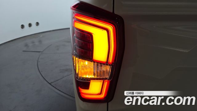KG Mobility (SsangYong) Rexton Sports Khan Diesel 2.2 4WD Culman Noblesse 2024 — фото 23