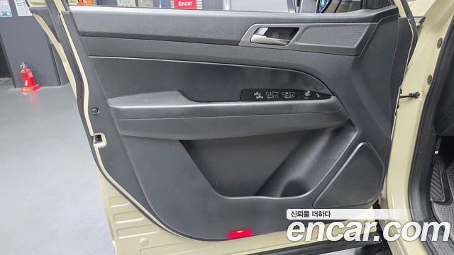 KG Mobility (SsangYong) Rexton Sports Khan Diesel 2.2 4WD Culman Noblesse 2024 — фото 24