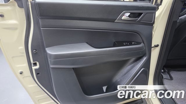 KG Mobility (SsangYong) Rexton Sports Khan Diesel 2.2 4WD Culman Noblesse 2024 — фото 25