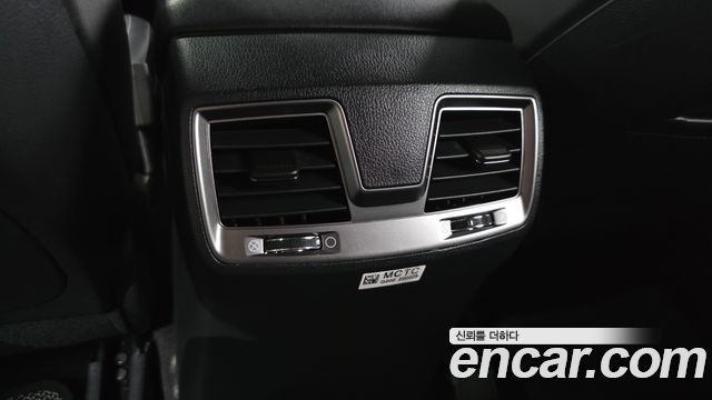 KG Mobility (SsangYong) Rexton Sports Khan Diesel 2.2 4WD Culman Noblesse 2024 — фото 29