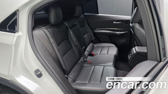 Cadillac XT4 2.0 Sport AWD 2023 — фото 11