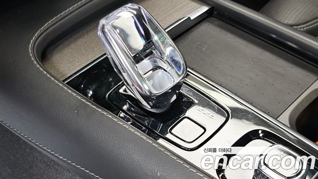 Volvo XC90 (II) B6 Ultimate Bright 2023 — фото 9