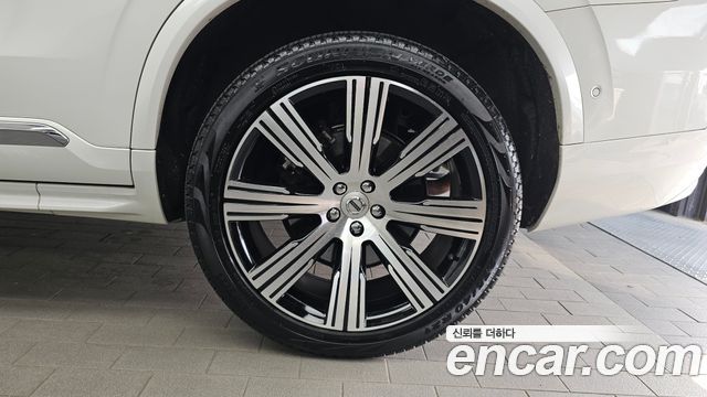 Volvo XC90 (II) B6 Ultimate Bright 2023 — фото 21