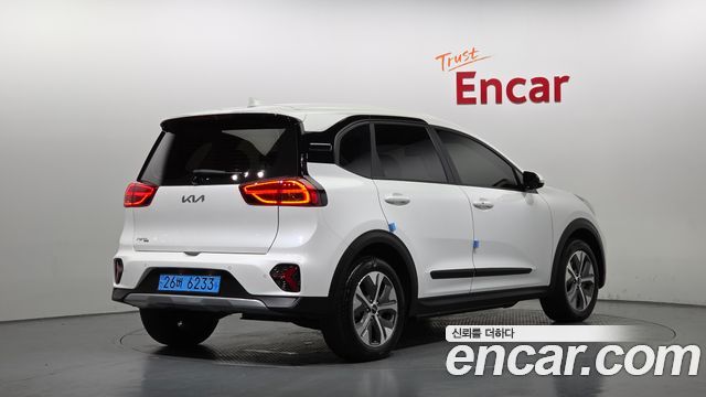 Kia Niro Plus Earth 2024 — фото 2