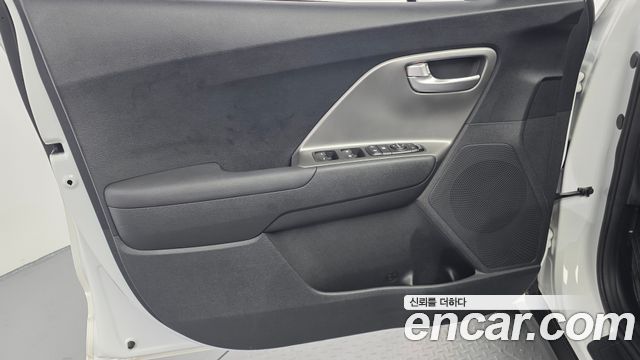 Kia Niro Plus Earth 2024 — фото 24