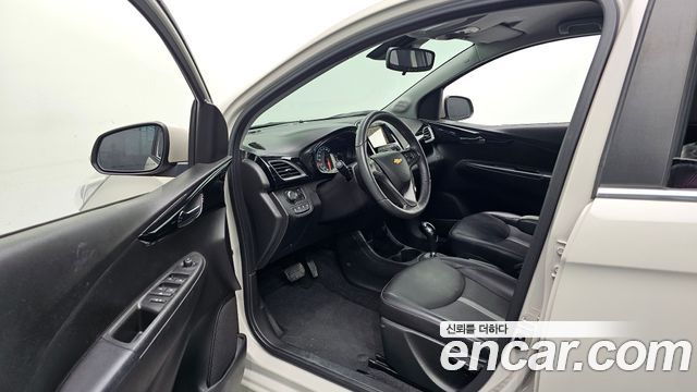 Chevrolet Spark Premier 2019 — фото 10