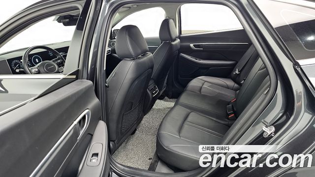 Hyundai Sonata The Edge (DN8) 2.0 Premium 2024 — фото 11