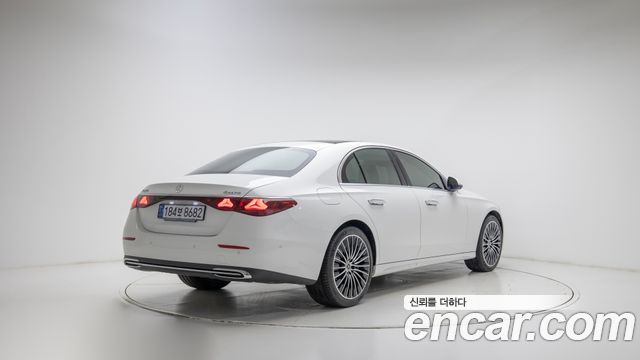 Mercedes-Benz E-Class (W213) E450 4MATIC Exclusive 2024 — фото 2