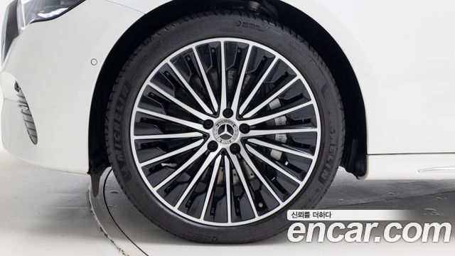 Mercedes-Benz E-Class (W213) E450 4MATIC Exclusive 2024 — фото 5