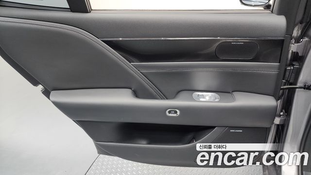 Genesis G90 (RS4) Gasoline 3.5 Turbo AWD 2023 — фото 25