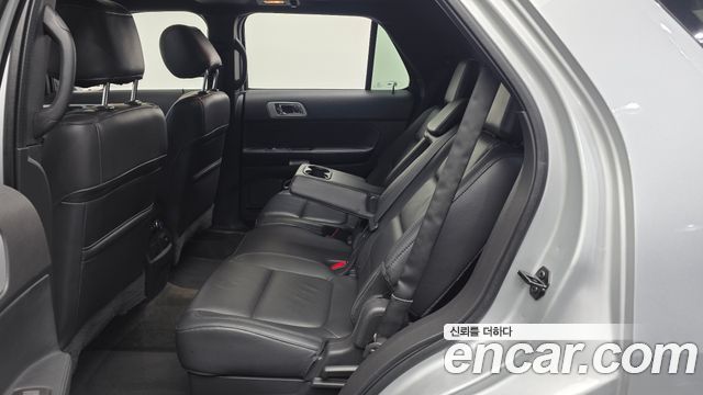 Ford Explorer 3.5 Limited 4WD 5th 2015 — фото 12