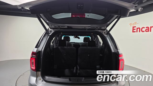 Ford Explorer 3.5 Limited 4WD 5th 2015 — фото 20